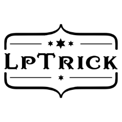 Schwarzes Logo mit dem Schriftzug "LpTrick" in einem dekorativen Rahmen.